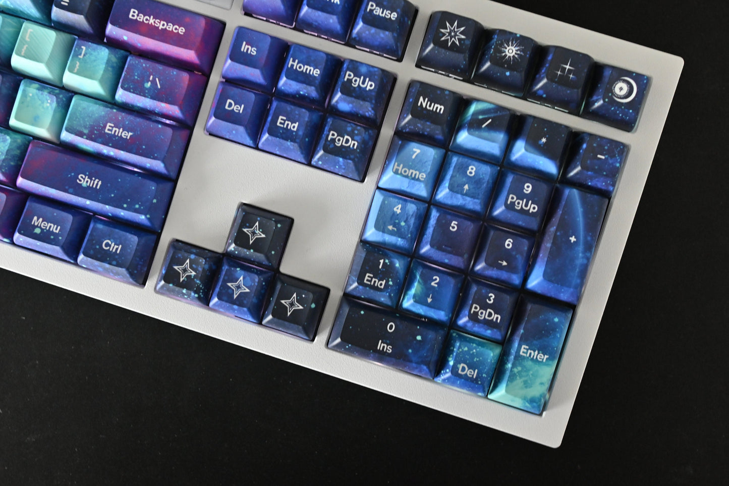 Dark Aurora Night Sky Keycap Set