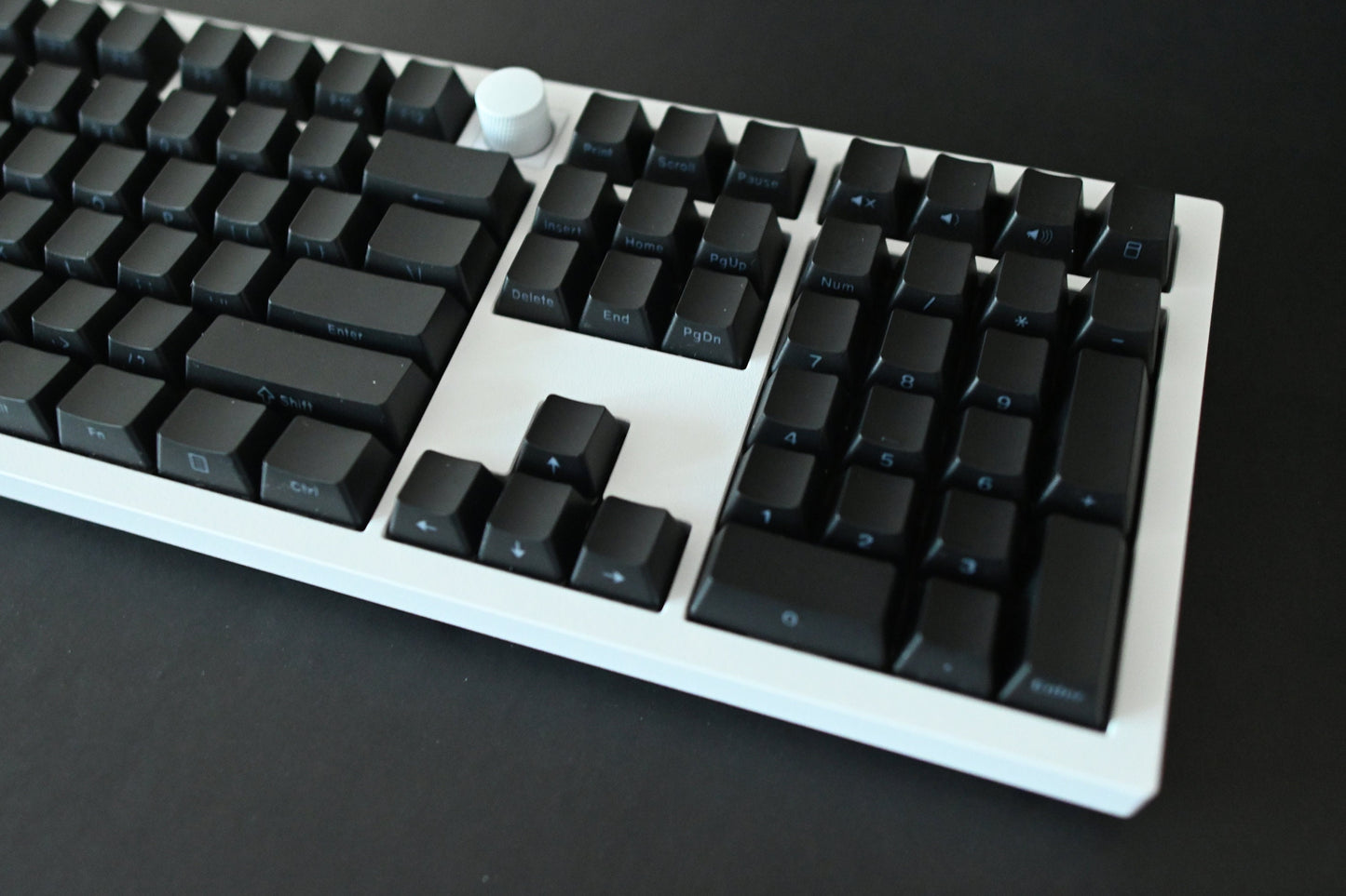 Black Backlit Side Print Keycap Set