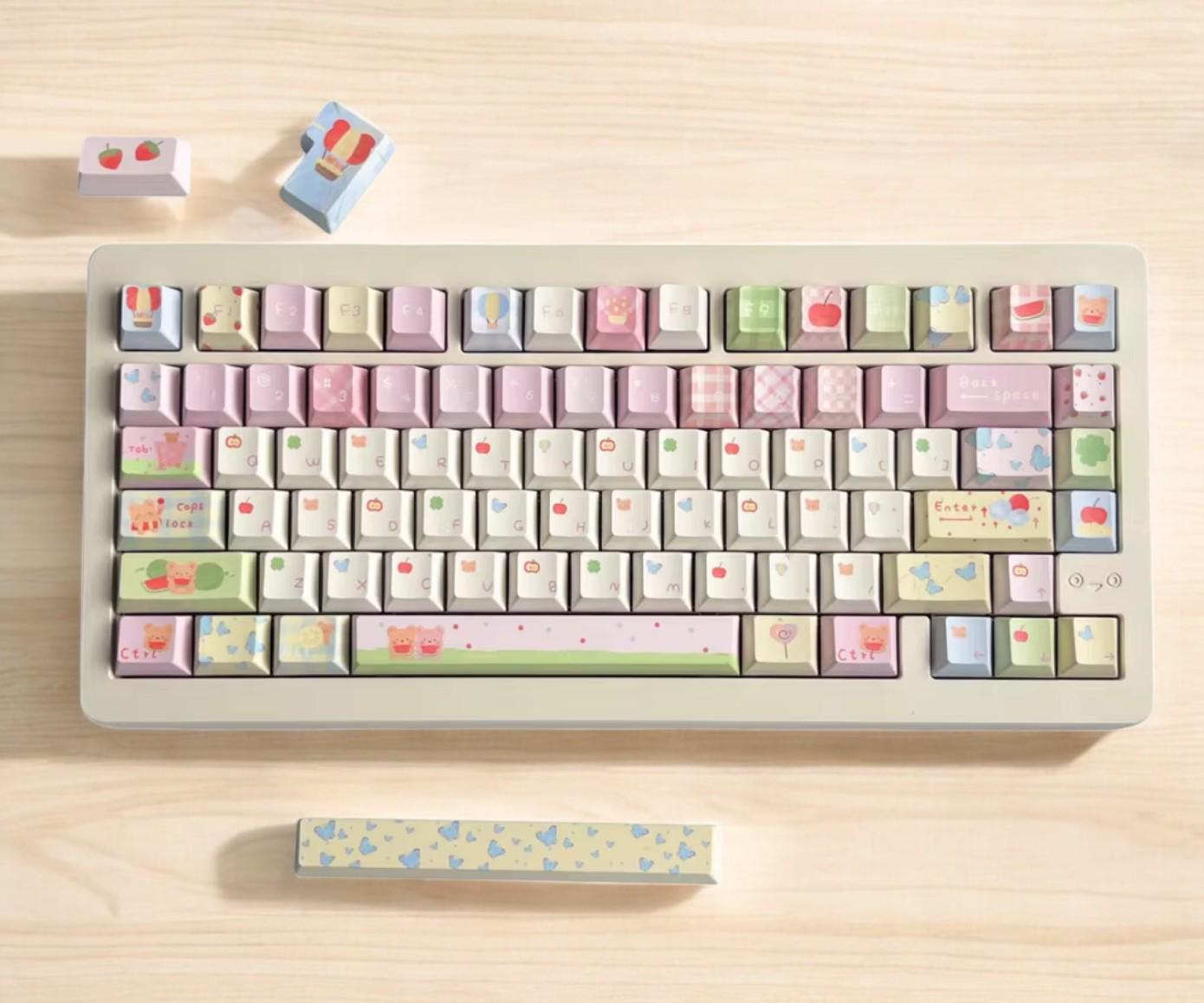 Cute Bear Spring Picnic Theme Keycap Set
