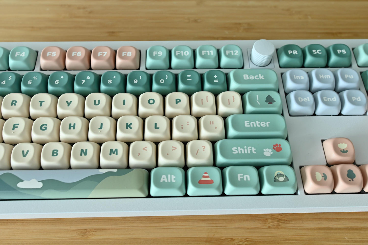 Rolling Green Hill Forest Theme Keycap Set
