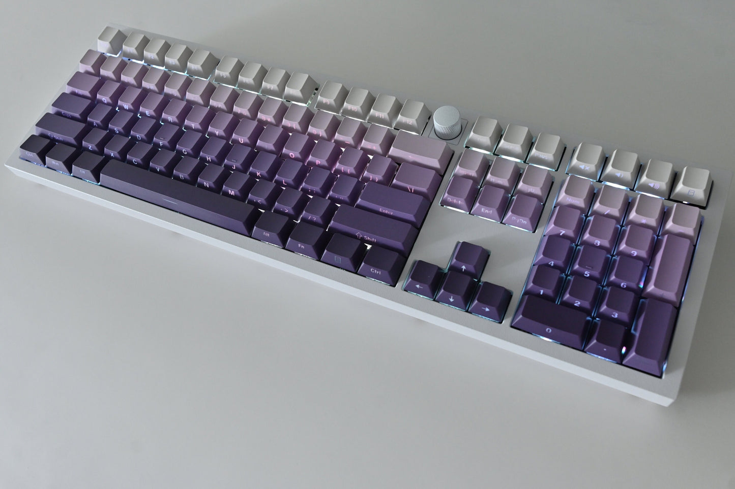 Backlit Dark Purple Gradient Keycap Set