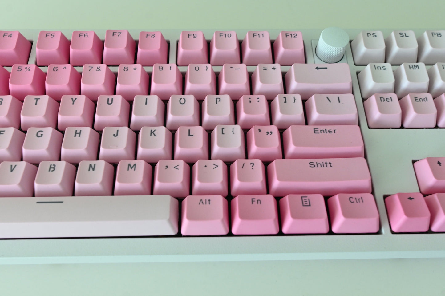 Backlit Pink Gradient Love Theme Keycap Set