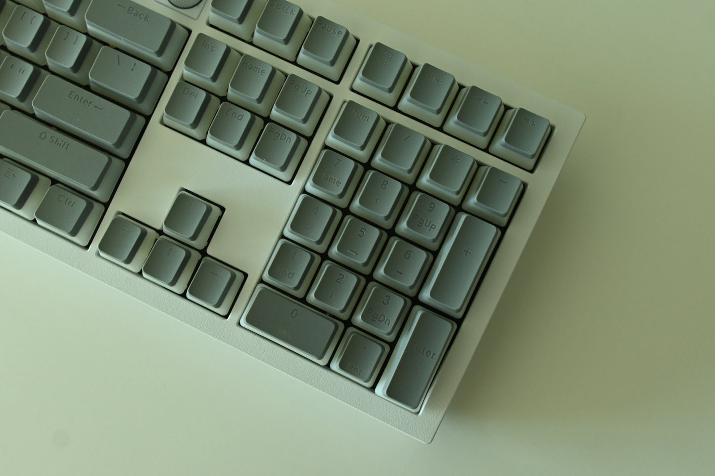 Backlit Translucent Grey Pudding Keycap Set