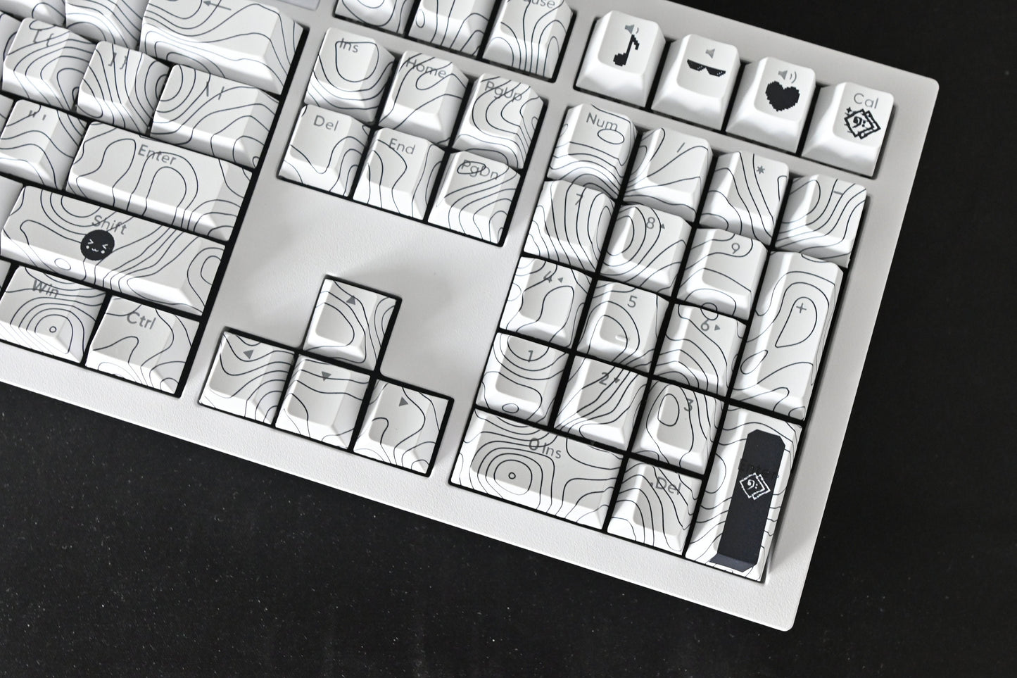 Backlit White Contour Waves Lines Keycap Set