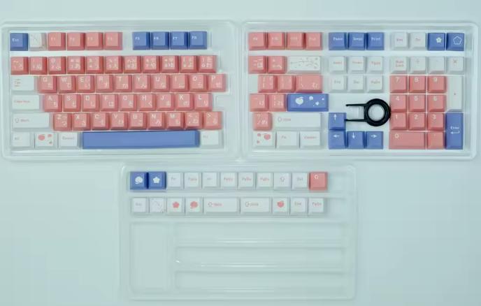 Cute Pink Blue Peach Dream Theme Keycap Set