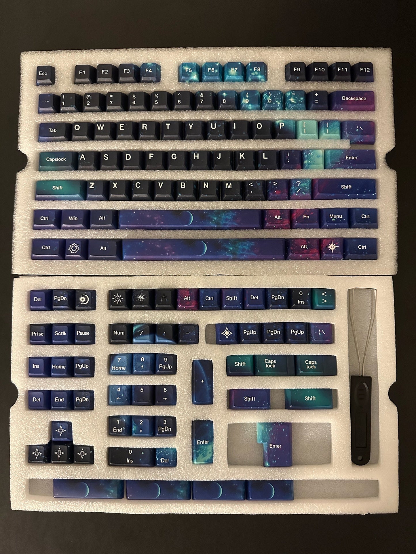 Dark Aurora Night Sky Keycap Set