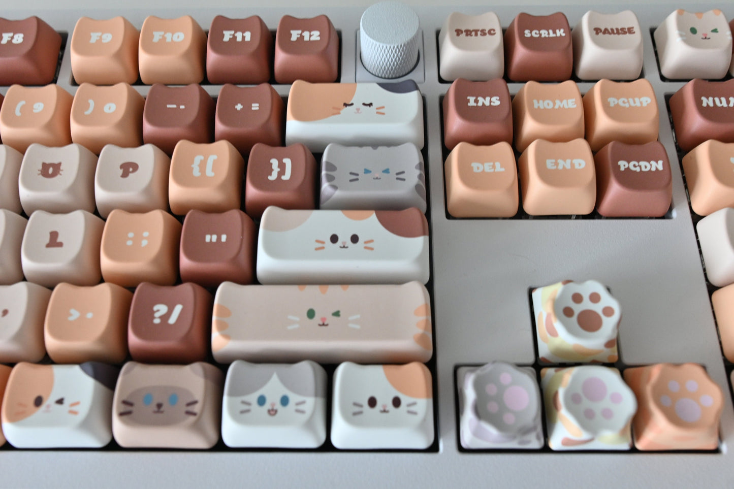 Cute Brown Cat Keycap Set