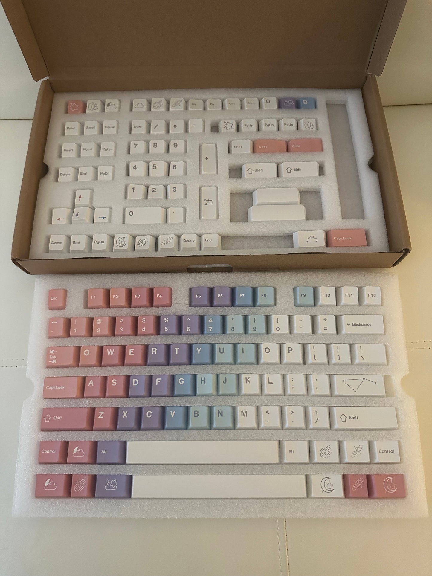 Galaxy Universe Gradient Theme Keycaps Set